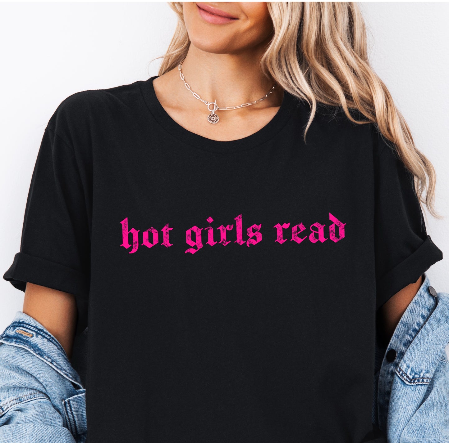 Hot girls girl  - bookish tee | reading shirt
