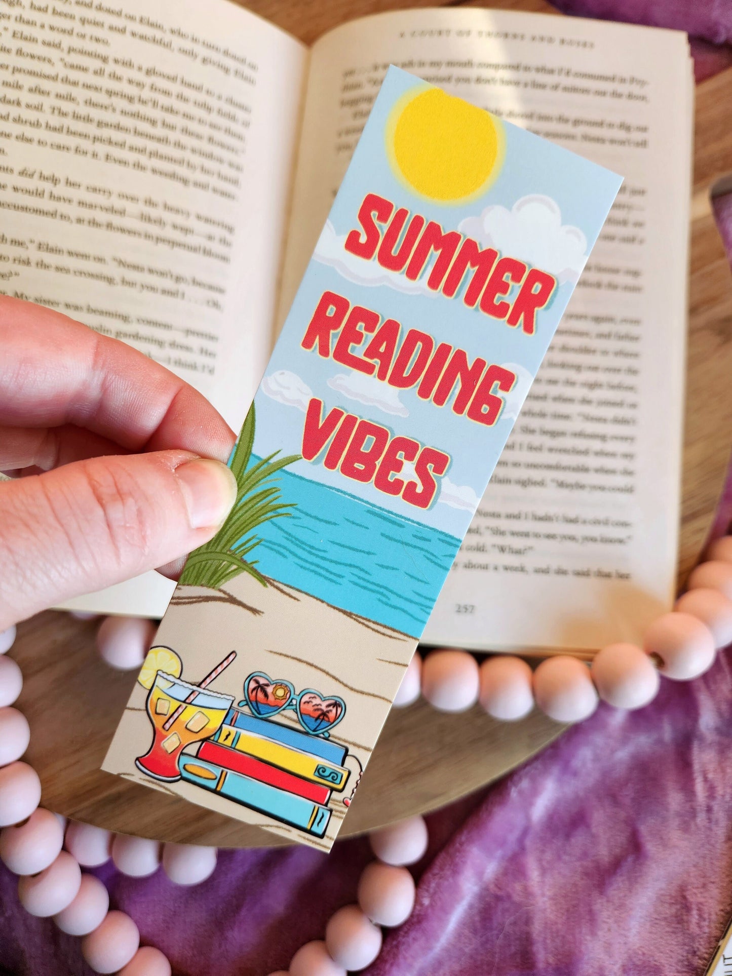 Summer read vibes - Bookmark | bookish | smut | booktok | bookish gifts | bookish merch | books | gifts | reader | beach | page holder
