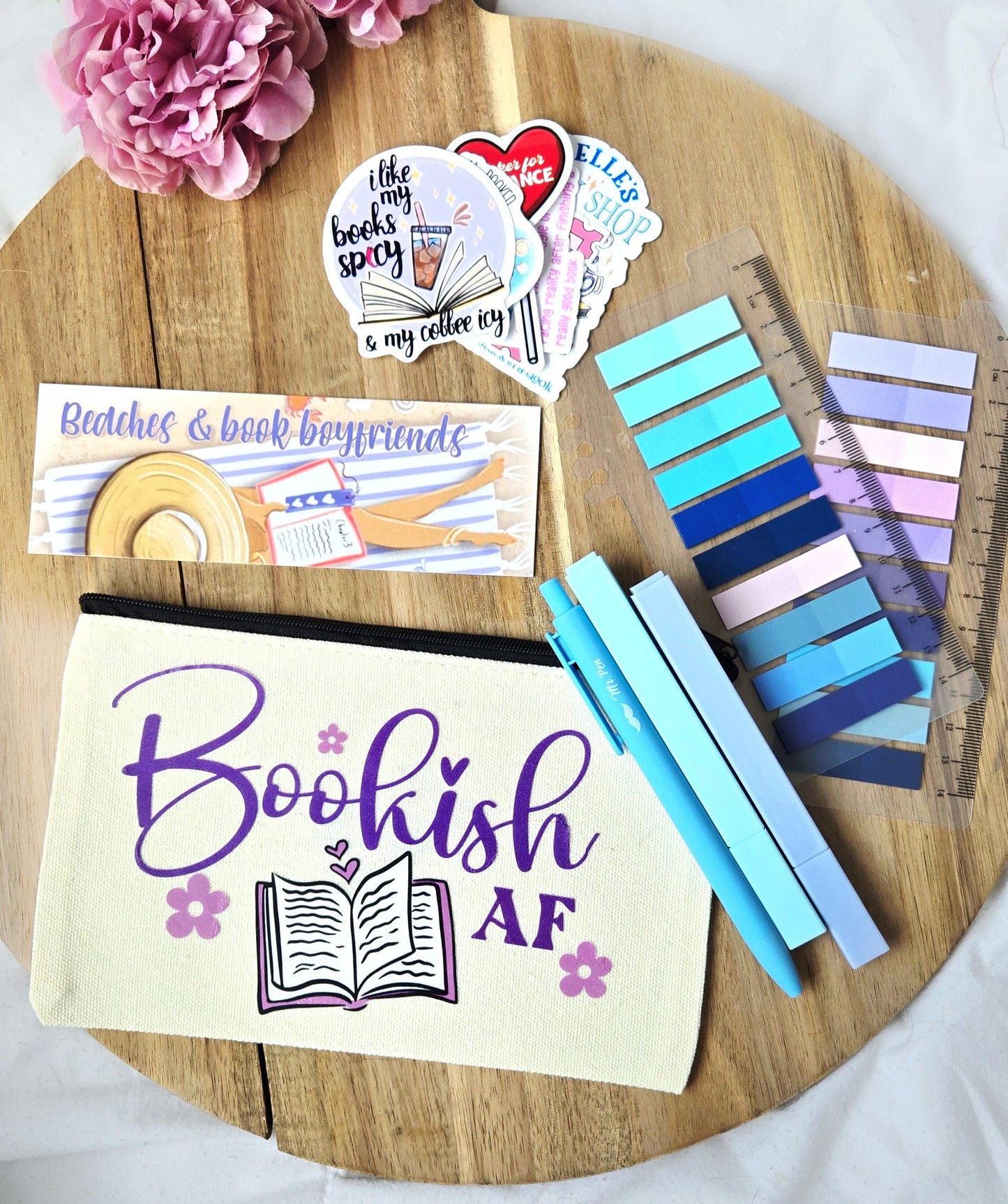 Book Lover gift set - Annotating kit | books | bookish merch | highlighter | stationery kit | bookish gifts | annotation | tabs | Pouch